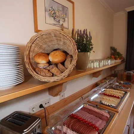 Hotel Garni Philipp 3*