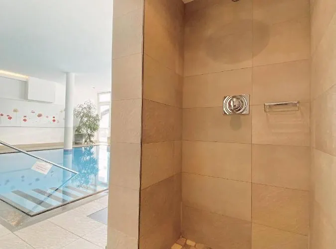 Philipp 3* سيرفاوس