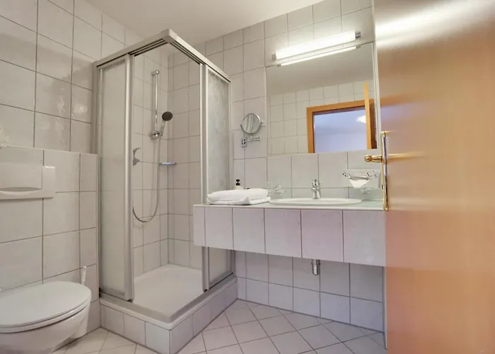 Philipp 3* סרפהאוס