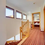 Garni Philipp 3*