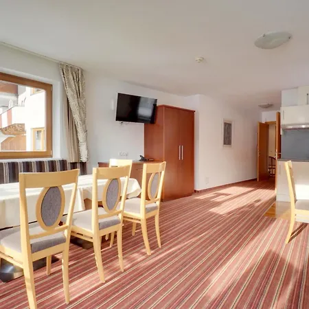 Philipp ホテル ザーファウス