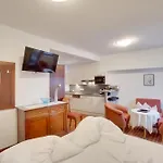Philipp Hotel